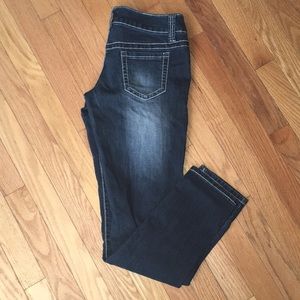 Skinny jeans size 5.